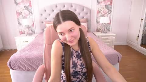 ashleybaee online show from 24, 4, 2026