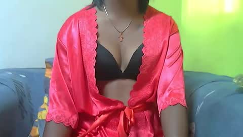 Snapshot of ashleyqueen_x chatting on 28, 9, 2025 ashleyqueen X online show from 28, 9, 2025