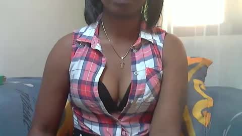 Snapshot of ashleyqueen_x chatting on 29, 9, 2025 ashleyqueen X online show from 29, 9, 2025