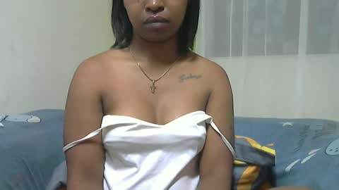 Snapshot of ashleyqueen_x chatting on 3, 10, 2025 ashleyqueen X online show from 3, 10, 2025