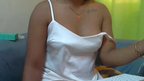 Snapshot of ashleyqueen_x chatting on 4, 10, 2025 ashleyqueen X online show from 4, 10, 2025