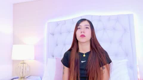 AshleyRoberh online show from 2, 12, 2025