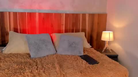 Ashley Santoss online show from 7, 3, 2026