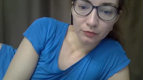 Ashley online show from 6, 11, 2025