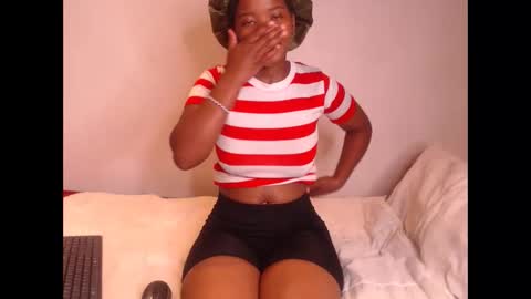 ashleyt255 online show from 13, 9, 2025