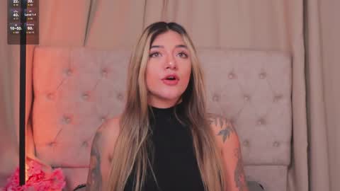 Ashley Lauren online show from 4, 3, 2025