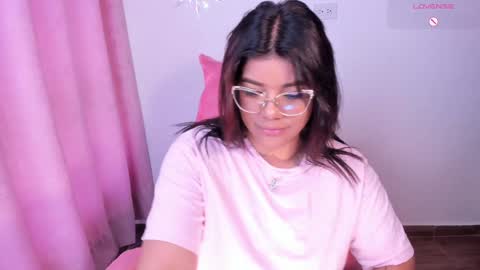 Ashleyy18   online show from 24, 1, 2025