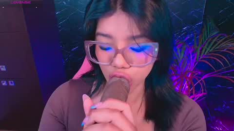 Ashleyy18   online show from 18, 9, 2025