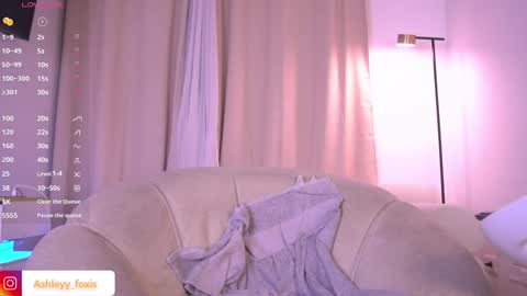 Ashley Fox online show from 1, 2, 2025