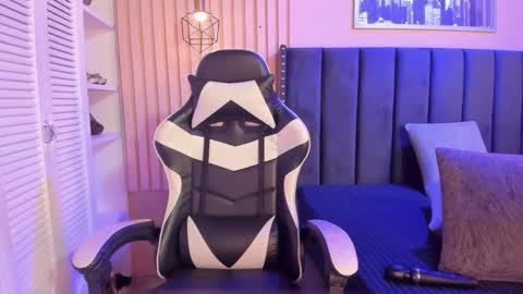 ashlye_miller_ online show from 27, 11, 2025