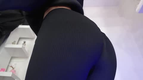  Ashly online show from 26, 9, 2025