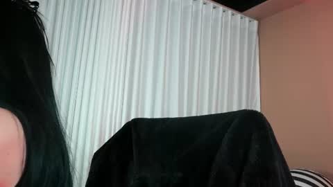 Snapshot of asia_25_ chatting on 17, 6, 2026 PAO online show from 17, 6, 2026
