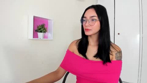 Snapshot of asiam_brunet chatting on 31, 12, 2024 Camila online show from 31, 12, 2024