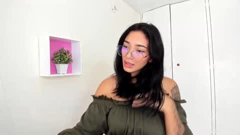 Snapshot of asiam_brunet chatting on 22, 1, 2025 Camila online show from 22, 1, 2025