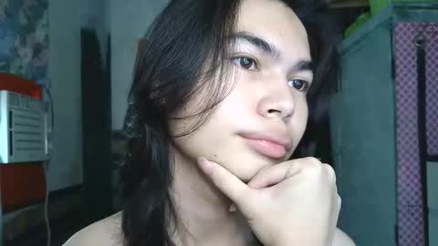 asian_babyboi online show from 12, 4, 2026