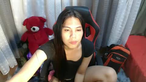 Snapshot of asian_boy_ralph143 chatting on 7, 12, 2024 ELLE dont forget to follow and thumbs up online show from 7, 12, 2024