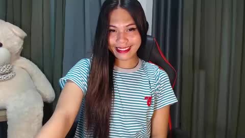 Snapshot of asian_boy_ralph143 chatting on 29, 12, 2024 ELLE dont forget to follow and thumbs up online show from 29, 12, 2024