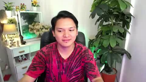 asian_handsomexx online show from 1, 12, 2025