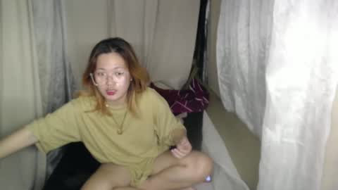 Snapshot of asian_honey69 chatting on 14, 2, 2025 bb girl online show from 14, 2, 2025