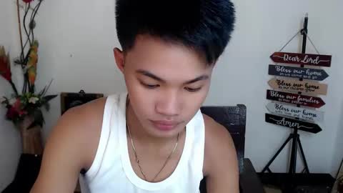 asian_lover05 online show from 22, 10, 2025