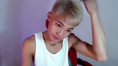 asian_lover05 online show from 30, 4, 2026