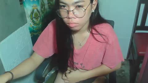 Snapshot of asian_rhean chatting on 5, 2, 2025 Rhean online show from 5, 2, 2025