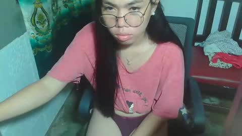 Snapshot of asian_rhean chatting on 5, 2, 2025 Rhean online show from 5, 2, 2025