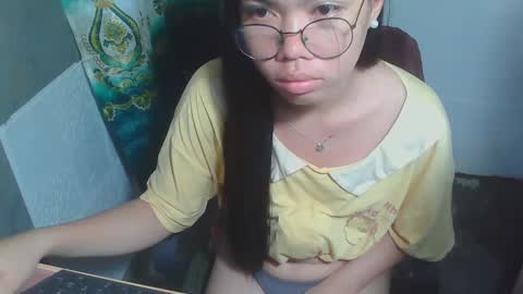 Snapshot of asian_rhean chatting on 22, 2, 2025 Rhean online show from 22, 2, 2025