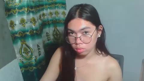Snapshot of asian_rhean chatting on 23, 2, 2025 Rhean online show from 23, 2, 2025