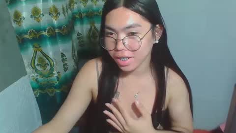 Snapshot of asian_rhean chatting on 27, 2, 2025 Rhean online show from 27, 2, 2025