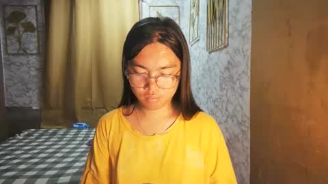 Snapshot of asian_rhean chatting on 11, 9, 2025 Rhean online show from 11, 9, 2025