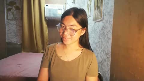 Snapshot of asian_rhean chatting on 20, 9, 2025 Rhean online show from 20, 9, 2025