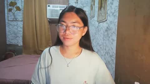 Snapshot of asian_rhean chatting on 20, 9, 2025 Rhean online show from 20, 9, 2025