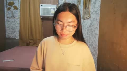 Snapshot of asian_rhean chatting on 23, 9, 2025 Rhean online show from 23, 9, 2025