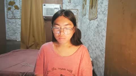 Snapshot of asian_rhean chatting on 24, 9, 2025 Rhean online show from 24, 9, 2025