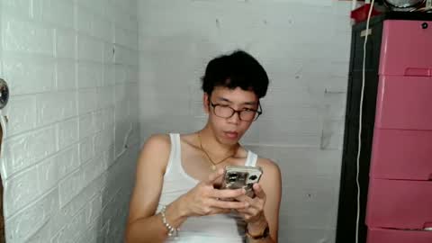 Snapshot of asianbaexx chatting on 16, 3, 2026 EIZE online show from 16, 3, 2026