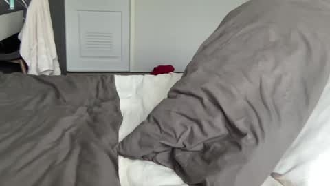 asiangirlandwhiteguy online show from 4, 3, 2025