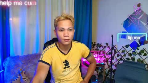Snapshot of asianprince21 chatting on 4, 5, 2026 Prince online show from 4, 5, 2026