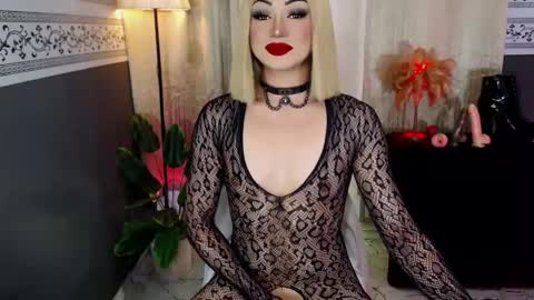 Snapshot of asiansexhunter chatting on 24, 4, 2026 Ms. MONICA online show from 24, 4, 2026