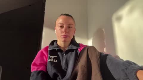 Monica  online show from 28, 7, 2026