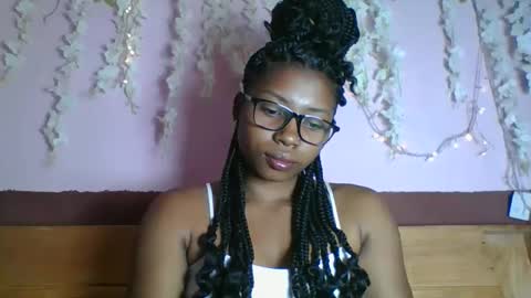 asmiraa online show from 6, 5, 2026