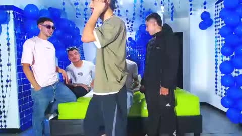 THOMAS AND DAMIAND online show from 19, 12, 2024