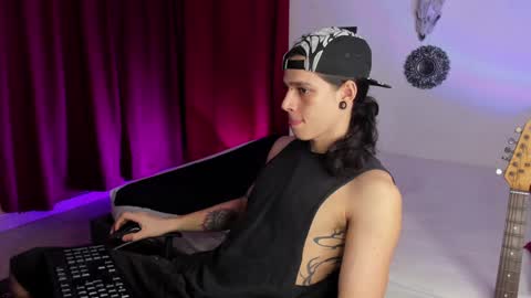 asmodeuszz online show from 20, 1, 2025