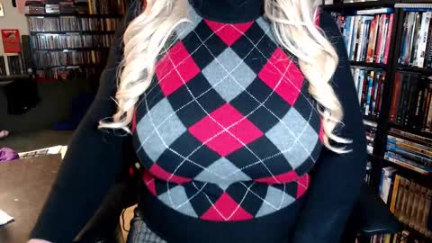 Aspen Vale online show from 10, 11, 2025