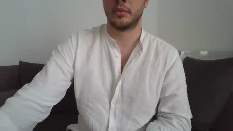 SlapDatAss online show from 22, 6, 2026
