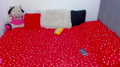 Snapshot of asshley_cute chatting on 12, 2, 2025 instagramsoofiaa giraldo online show from 12, 2, 2025