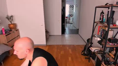 Snapshot of asshunter4k chatting on 29, 10, 2025 asshunter4k online show from 29, 10, 2025