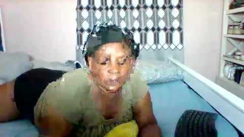 FLORAH DANIEL online show from 30, 4, 2026