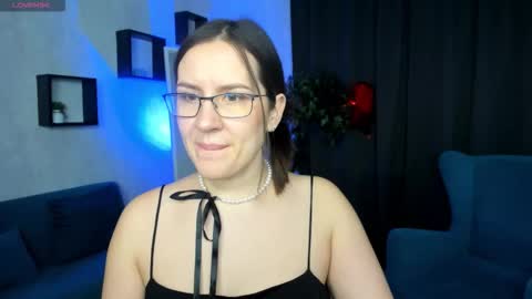 Snapshot of asti_bubbles chatting on 8, 3, 2026 Asti online show from 8, 3, 2026