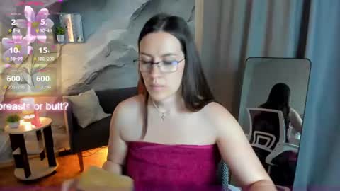Snapshot of asti_bubbles chatting on 21, 6, 2026 Asti online show from 21, 6, 2026